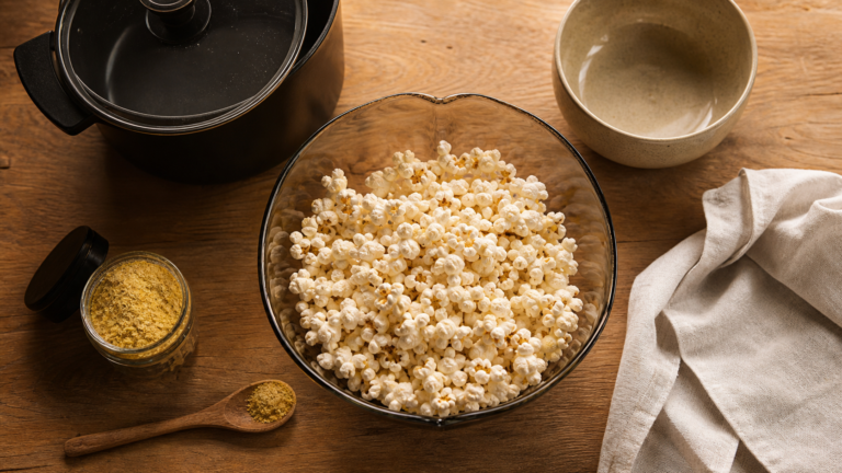 Calories 100g pop corn nature : 387 kcal, pop-corn nature en bol